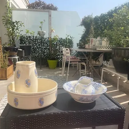 De Charme Avec Terrasse