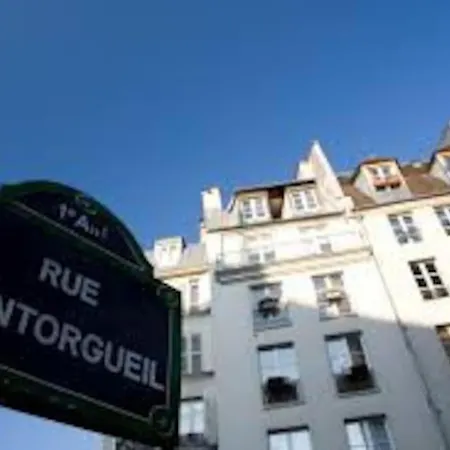 De Charme Avec Terrasse