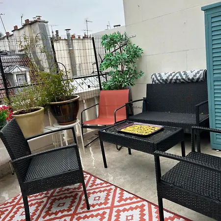 De Charme Avec Terrasse Apartment